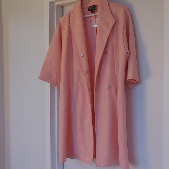 Lace Coat - Picture 2 of 5